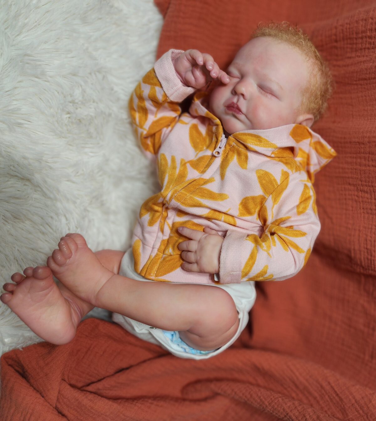Tessa asleep - Image 6