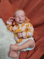 Tessa asleep - Image 3