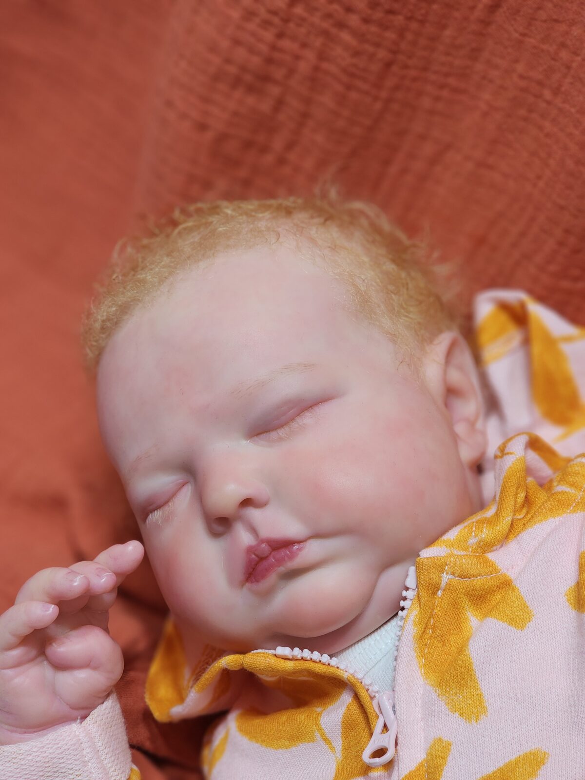 Tessa asleep - Image 4
